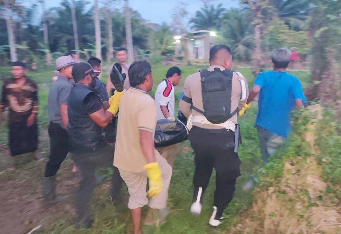 Mayat korban banjir di Jambo Aye