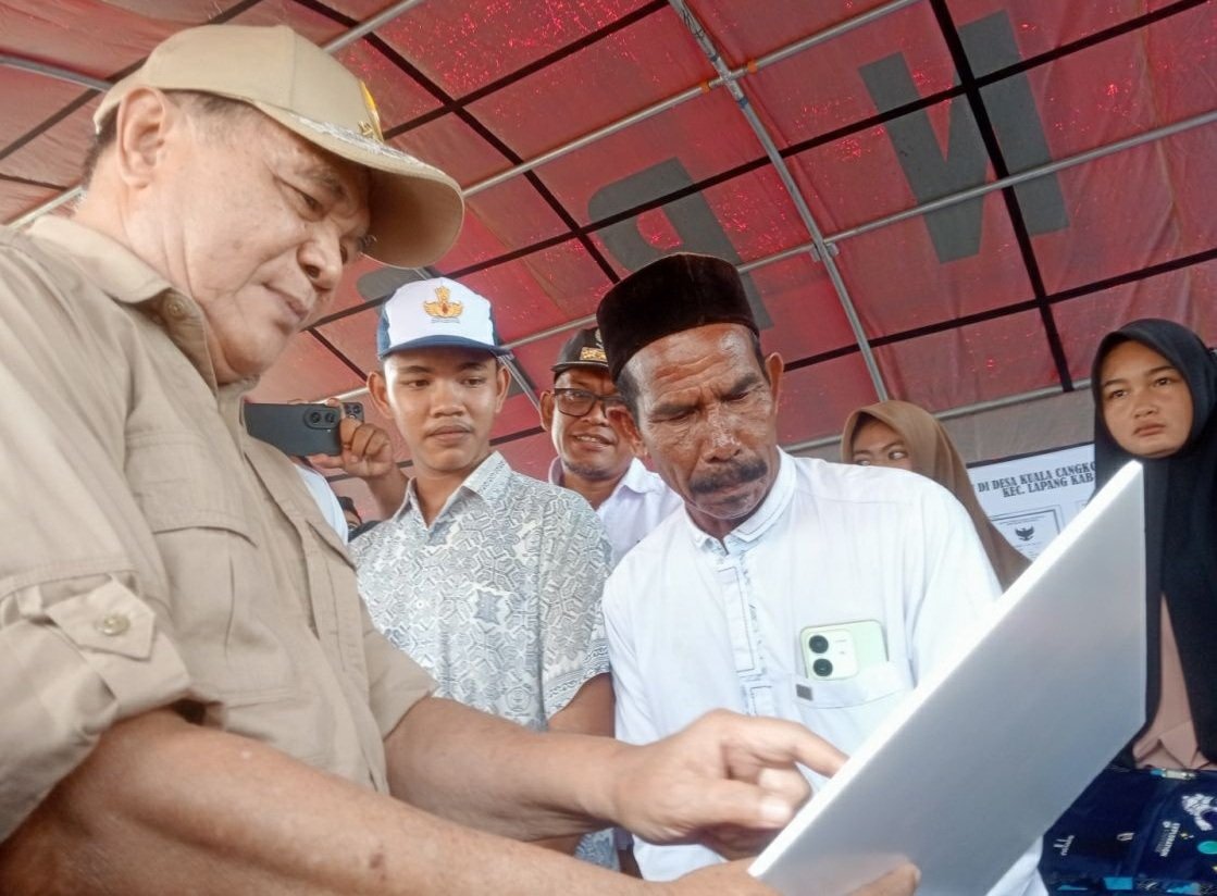 Menko Polkam tinjau lahan huntap di Kuala Cangkoi