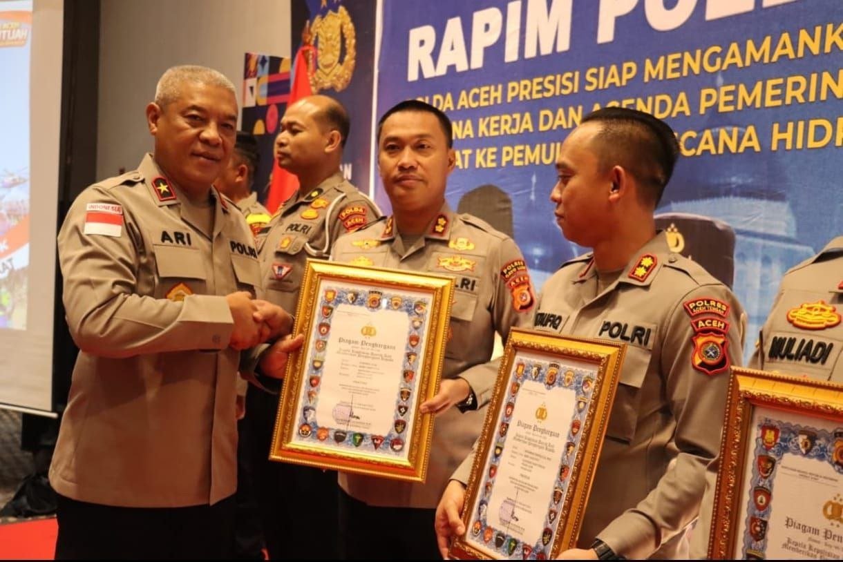 Kapolres Gayo Lues terima penghargaan
