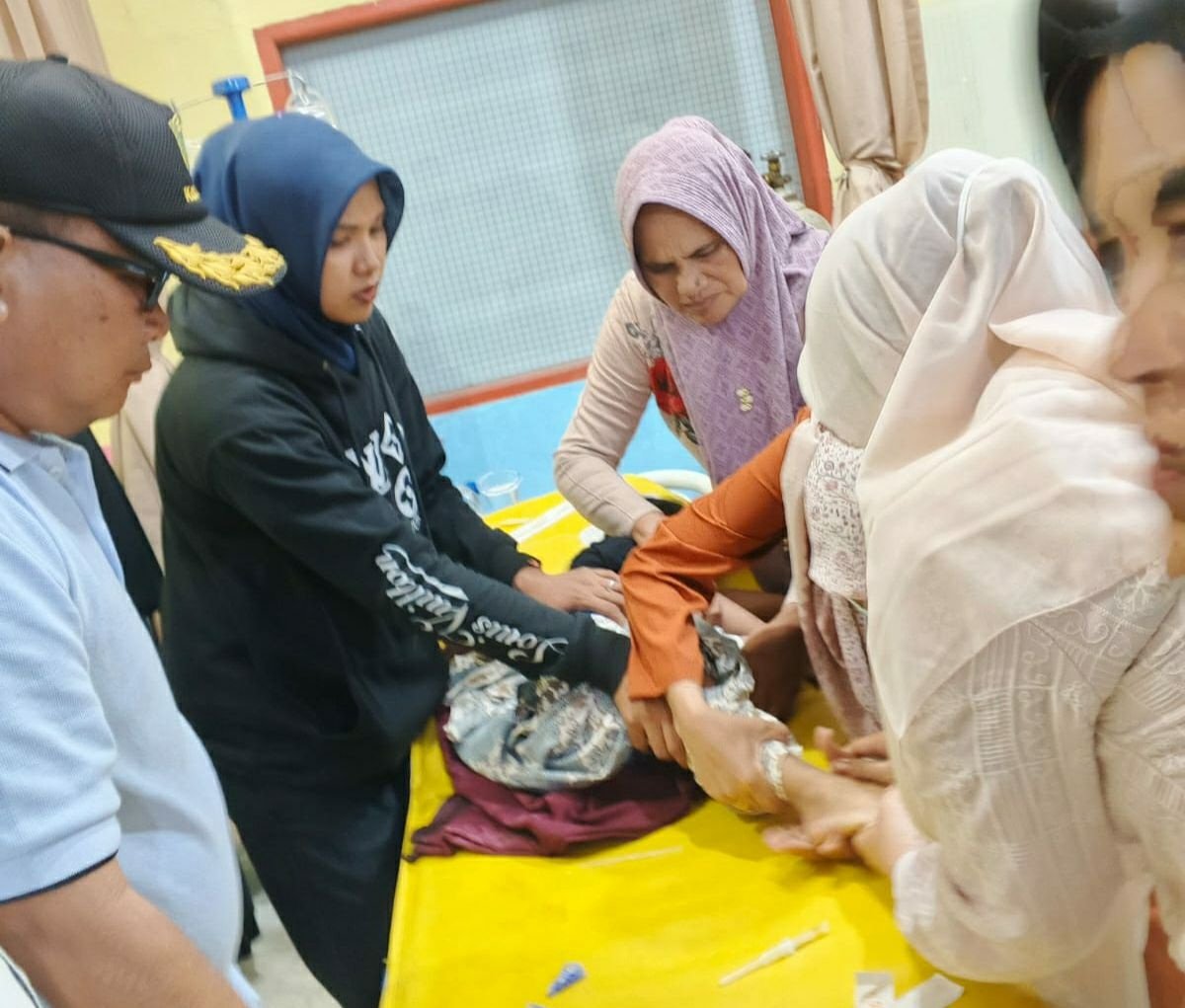 Siswa keracunan MBG di Simpang Mamplam