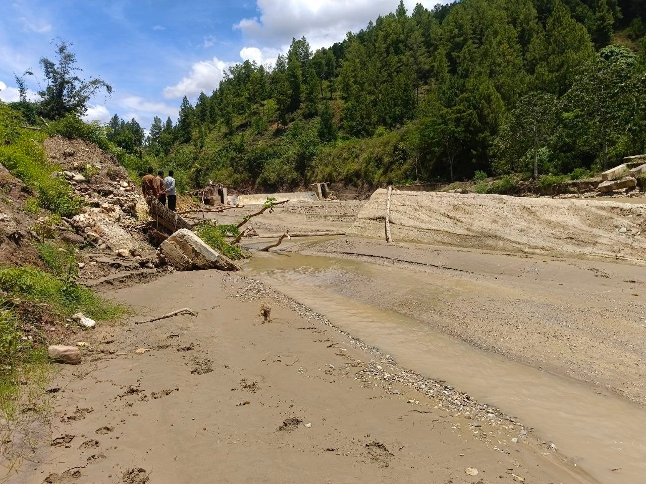 Besok BPBD Gayo Lues Turunkan Alat Berat Perbaiki Irigasi Rigeb