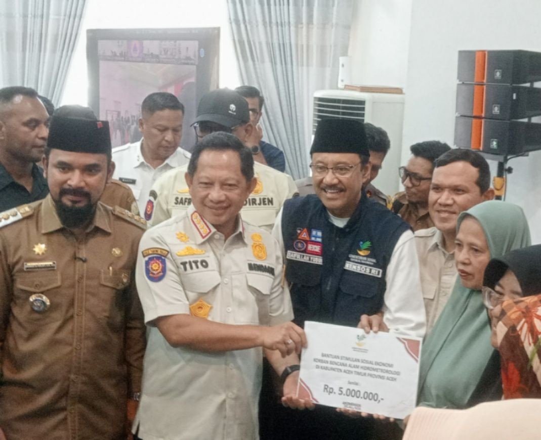 Mensos RI Salurkan Bantuan bagi Korban Banjir di Aceh Timur, Ini Jumlahnya