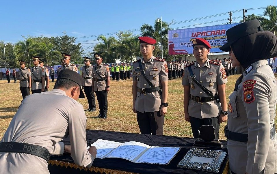 Kapolres Bireuen Sertijab 2 Kasat dan 3 Kapolsek, AKP Dedi Miswar Kasat Reskrim