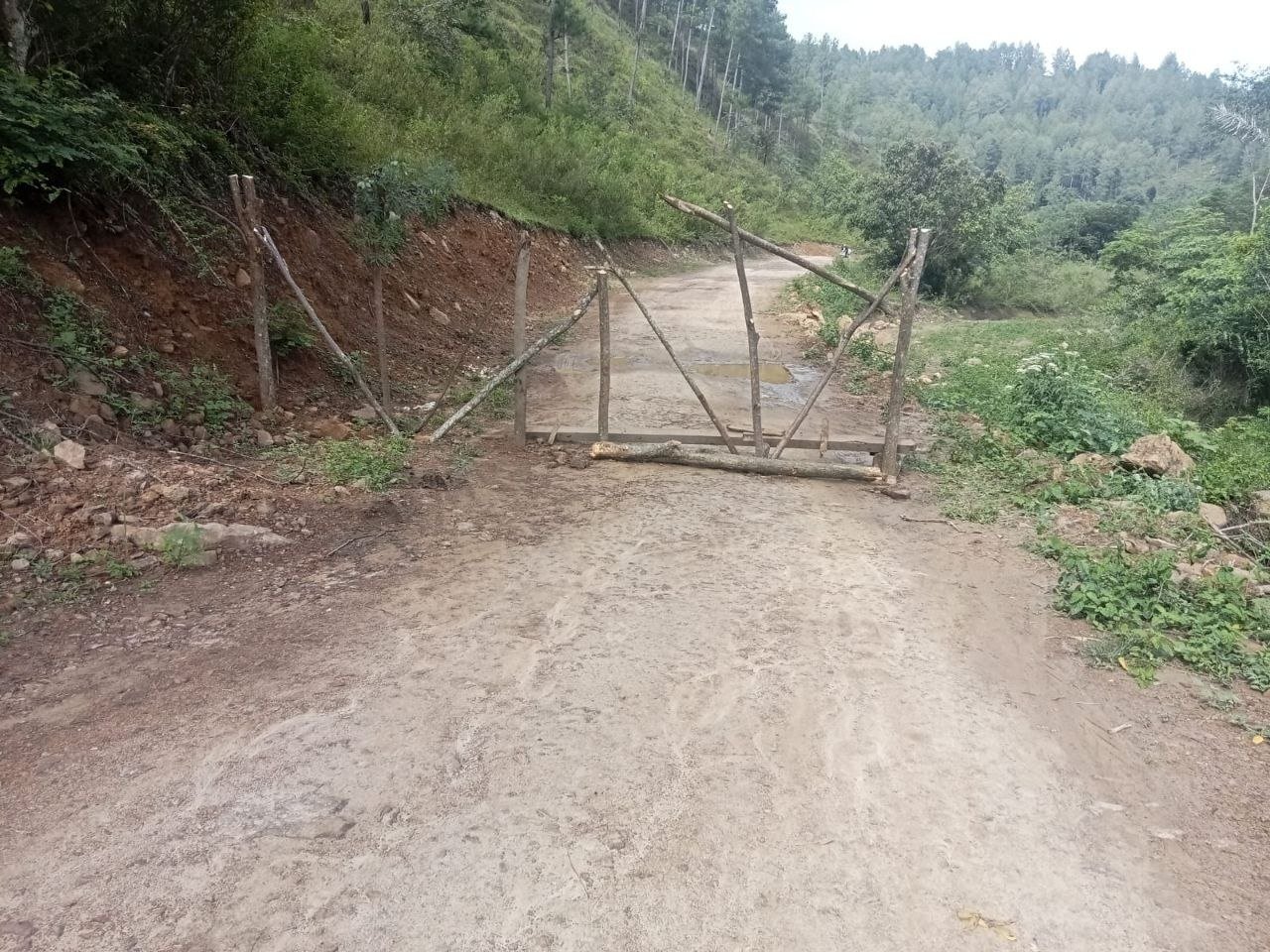 Jalan darurat Ketukah menuju Tetinggi