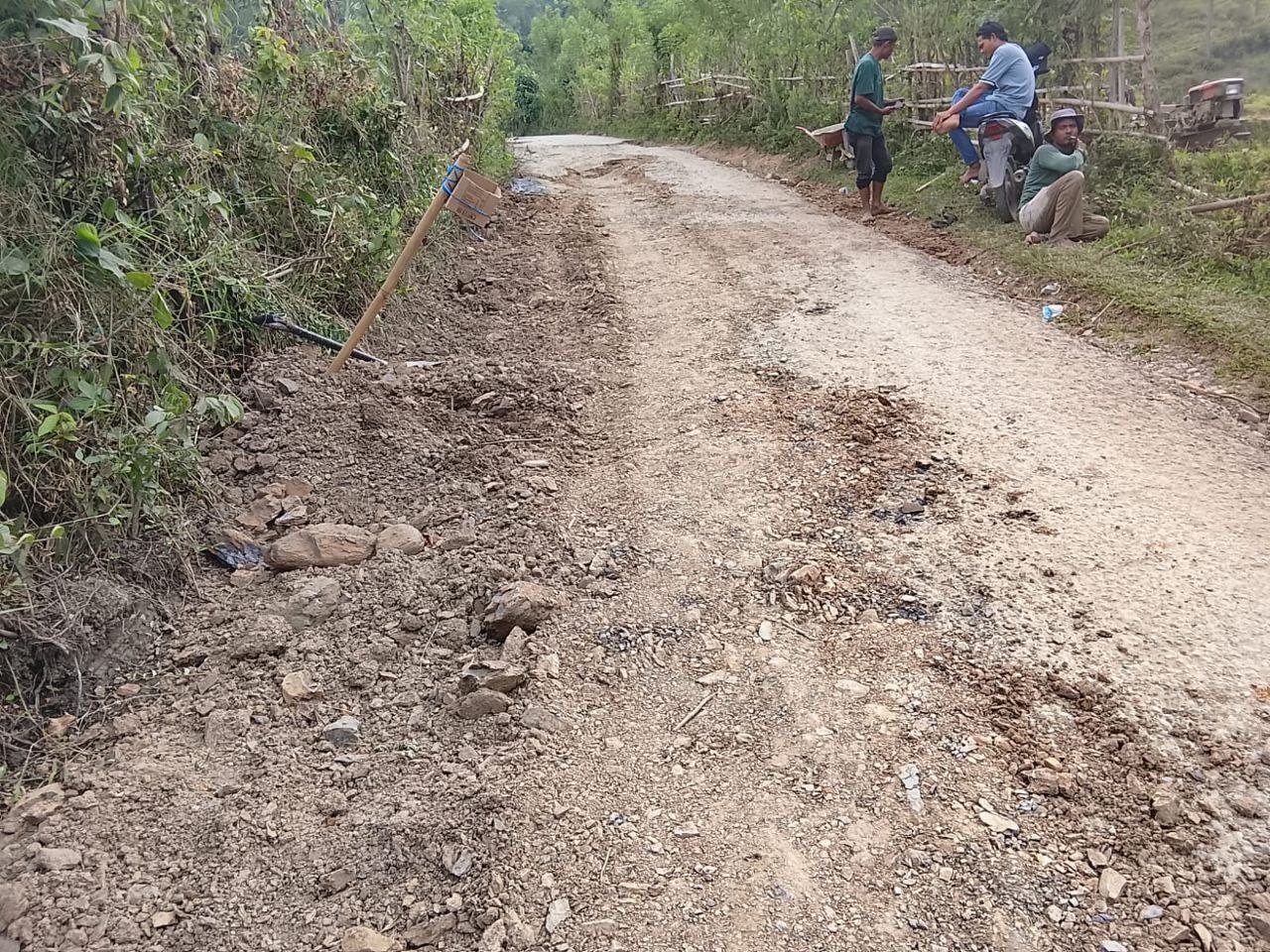 Warga dan pengusaha di Terangun