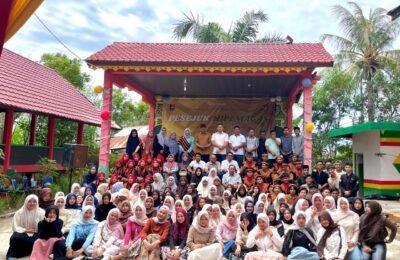 Bupati Gayo Lues Hadiri Peusijuk  Mahasiswa Baru Asal Gayo Lues di Banda Aceh.
