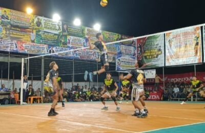 NUK VC Rebut Tiket Semifinal Pertama Usai Tumbangkan Putra Tanjong Lewat Laga Dramatis