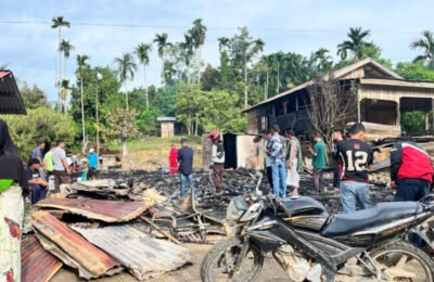Rumah Warga di Langkahan Terbakar, Balita dan Ibunya Diselamatkan Tetangga