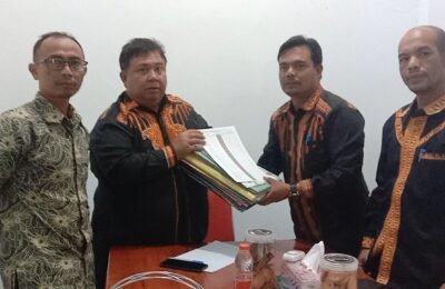 BKPSDM Gayo Lues Serahkan Data Tenaga PPPK Paruh Waktu Penanam Kopi ke Dinas Pertanian