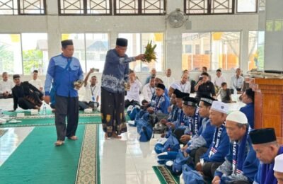 100 Jemaah Umrah PT Bir Ali Tour and Travel Berangkat ke Tanah Suci, Didominasi Petani Aceh Utara
