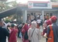 Ribuan Korban Banjir Padati Kantor Pos Lhoksukon, Bantuan Isi Hunian Rumah Dicairkan
