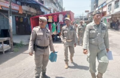 Satpol PP penertiban PKL Lhoksukon